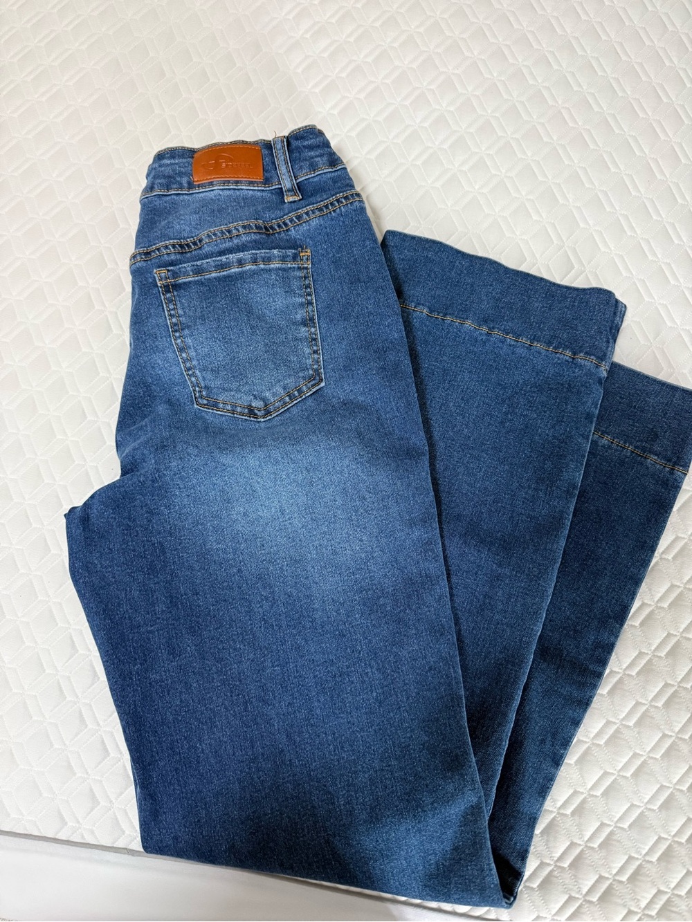 Classic High-Rise Women’s Jeans in Dark Blue